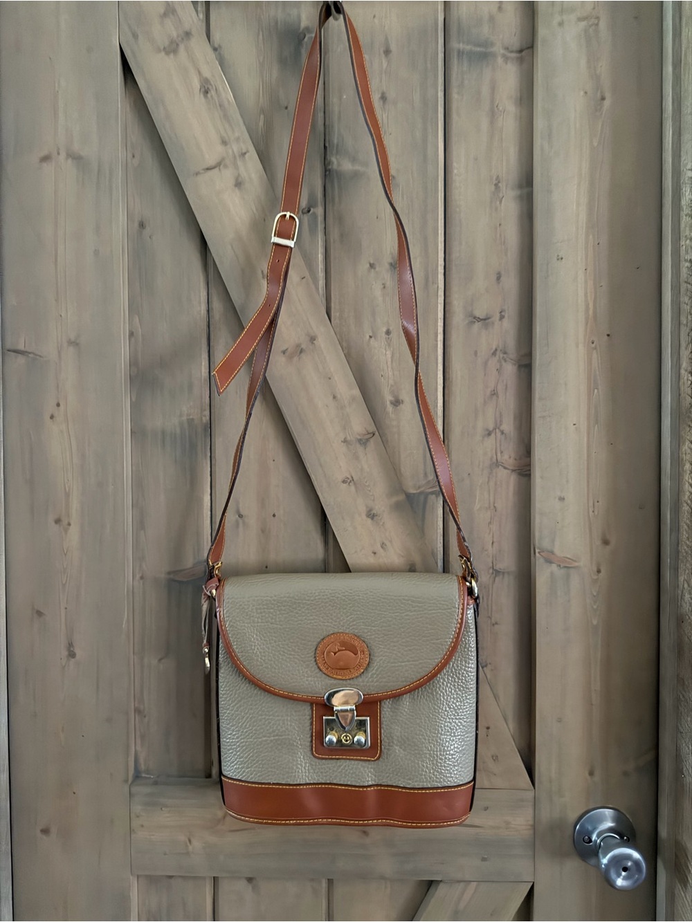 Vintage DOONEY & BOURKE
All Weather Convertible
Crossbody Shoulder Bag
Handbag